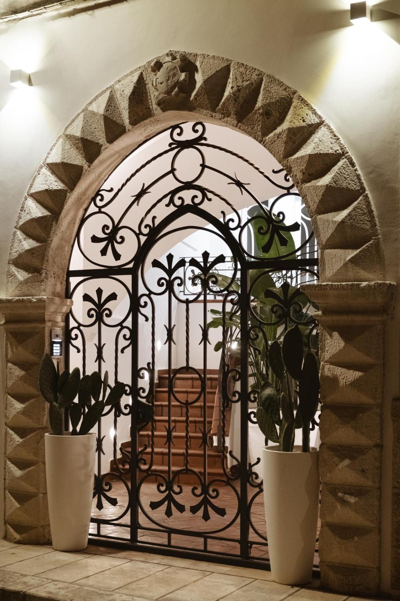 Albergo Diffuso Dimora Rossi Charme B&B Turi Exterior photo
